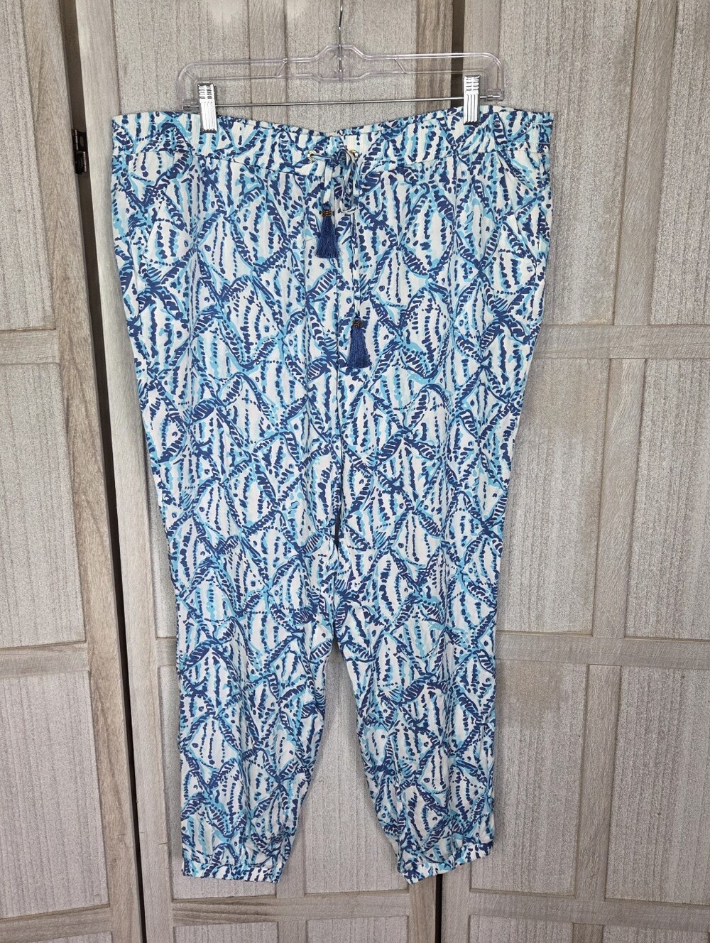 Lilly Pulitzer Piper Island Jogger Pants Women's Size XL Exotic Escapades Tassle - Picture 2 of 12